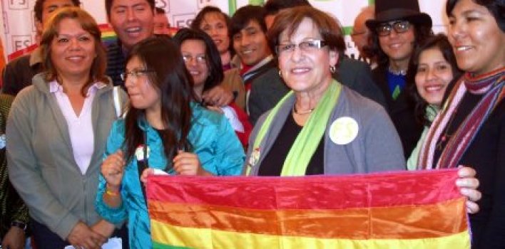 Alcaldesa de Lima a punto de firmar ordenanza para imponer ideología gay