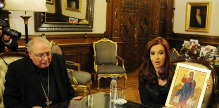 La presidente de Argentina se acerca al episcopado ratificando su oposición al aborto