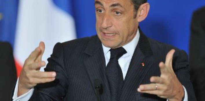 El presidente francés Nicolas Sarkozy le dice no al «matrimonio» homosexual, a la adopción y a la eutanasia