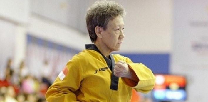 Misionera franciscana, logra casi a los 60 años su sueño de adolescente: ¡una medalla de taekwondo!