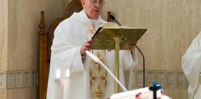 La tentación es el pan nuestro de cada día, el Papa el viernes en Santa Marta