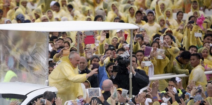 Los filipinos, llamados a ser grandes misioneros en Asia en misa ante 7 millones