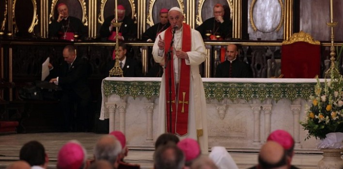 “Pobreza y misericordia: ahí está Jesús”: Papa Francisco en el encuentro con personas consagradas