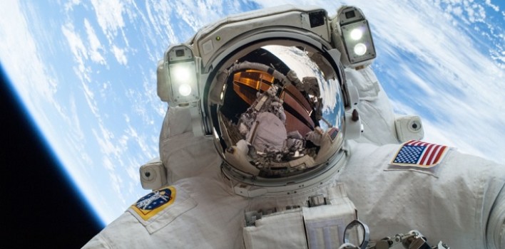 Mike Hopkins, el astronauta que llevó al espacio el Santísimo Sacramento