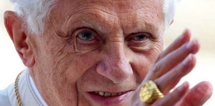 Benedicto XVI desmonta todas las teorías y desvela los motivos reales de su renuncia