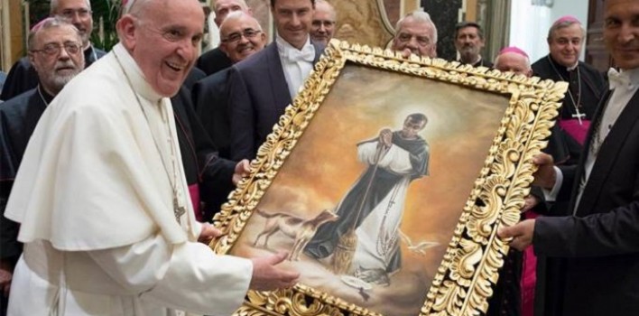 El Papa hizo esta broma al recibir cuadro de San Martín de Porres de Obispos del Perú