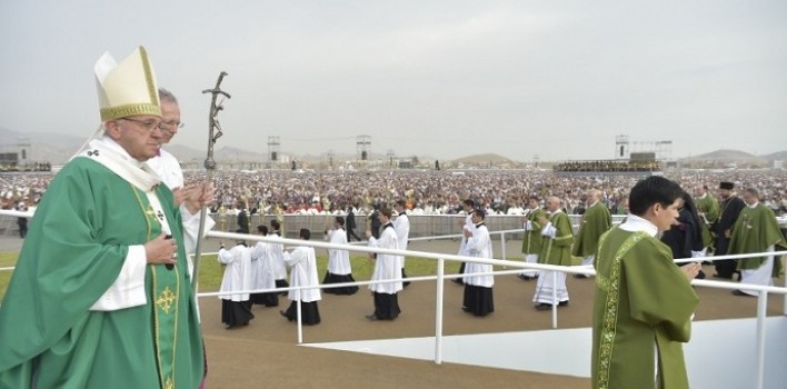 Misa en Lima: “El Señor te invita a caminar con Él en tu ciudad”
