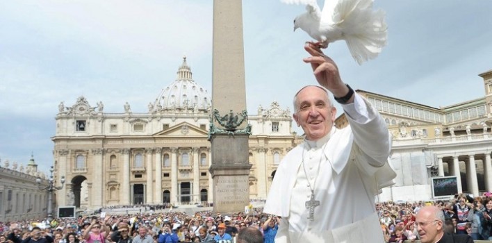 “La buena política está al servicio de la paz”, Papa Francisco