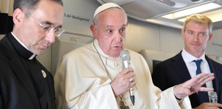 Rueda de prensa del Papa en el vuelo de retorno de Mozambique, Madagascar y Mauricio