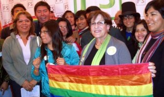 Alcaldesa de Lima a punto de firmar ordenanza para imponer ideología gay