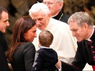 Benedicto XVI: Dios está presente en el momento de la angustia