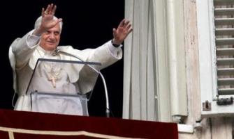 Benedicto XVI: “Dios se pone en nuestras manos”