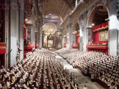 Benedicto XVI: «El Concilio tiene mucho que decir a las nuevas generaciones»