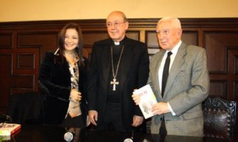 Cardenal Cipriani presenta su nuevo libro “Doy fe”