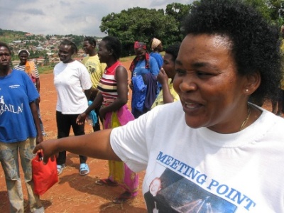 El milagro de Uganda: reducen el contagio del sida del 21 al 7% en 10 años… y sin preservativos