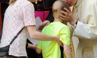 El Papa a los enfermos: «Sois los llamados por Cristo, su viva y transparente imagen»