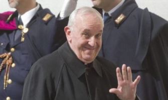 El biógrafo: “Bergoglio nunca apoyó la dictadura argentina»