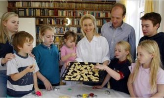 Madre de 7 hijos y defensora de los valores cristianos: así es la ministra que revoluciona Europa
