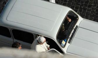 El Renault 4 de Papa Francisco