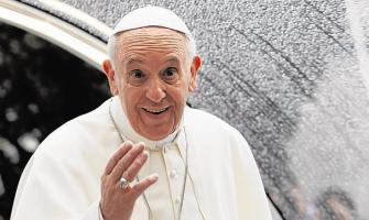«El Papa pidió un anillo simple, austero, no ostentoso y fácil de llevar».