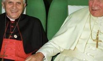 Entrevista a Benedicto XVI sobre Juan Pablo II. Su coraje, santidad y desafí­os