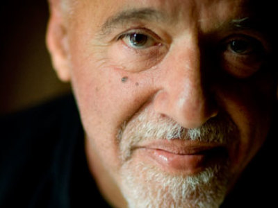 El escritor Paulo Coelho es un autor católico como él dice ser ¿o un promotor de la Nueva Era?