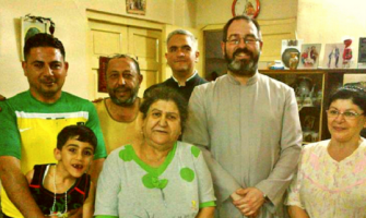 Los sacerdotes argentinos que permanecerán en Irak “hasta el fin”