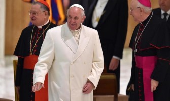 El Papa tiene un consejo para la Curia Romana por cada letra de la palabra “Misericordia”
