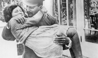 La increíble conversión al catolicismo de la hija de Stalin