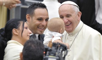 Amoris Laetitia: El Papa explica la belleza del matrimonio