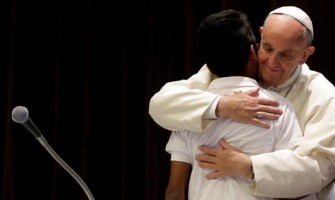 El Papa pide recibir y proteger, pero también integrar a los inmigrantes y refugiados