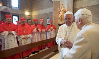 El Papa, a los nuevos cardenales: «La mayor condecoración es servir a Cristo en el pueblo de Dios»