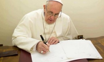 Teología: Francisco anima a asumir un “liderazgo renovado” y a trabajar en red