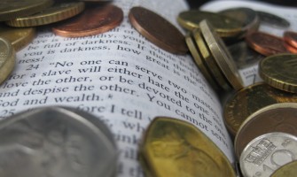 «No podéis servir a Dios y al dinero»