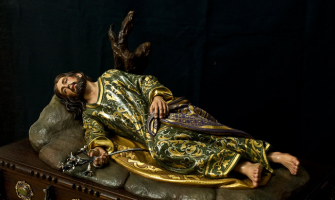 «Ved que la virgen concebirá y dará a luz un hijo, y le pondrán por nombre Emmanuel»