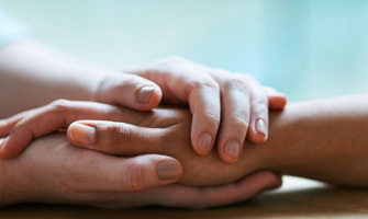 «Amad a vuestros enemigos, y rezad por los que os persiguen»