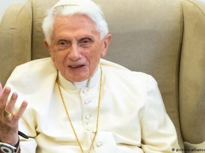 Emocionante carta de Benedicto XVI ante la muerte de su mejor amigo